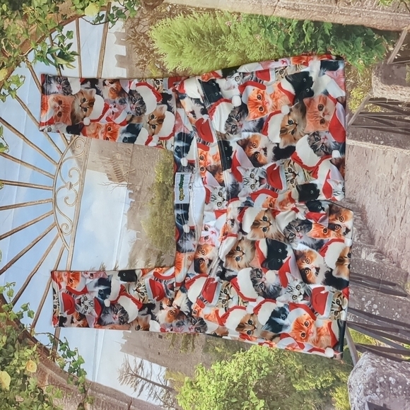 Tipsy elves cats in Santa hats leggings size XL - Picture 2 of 5